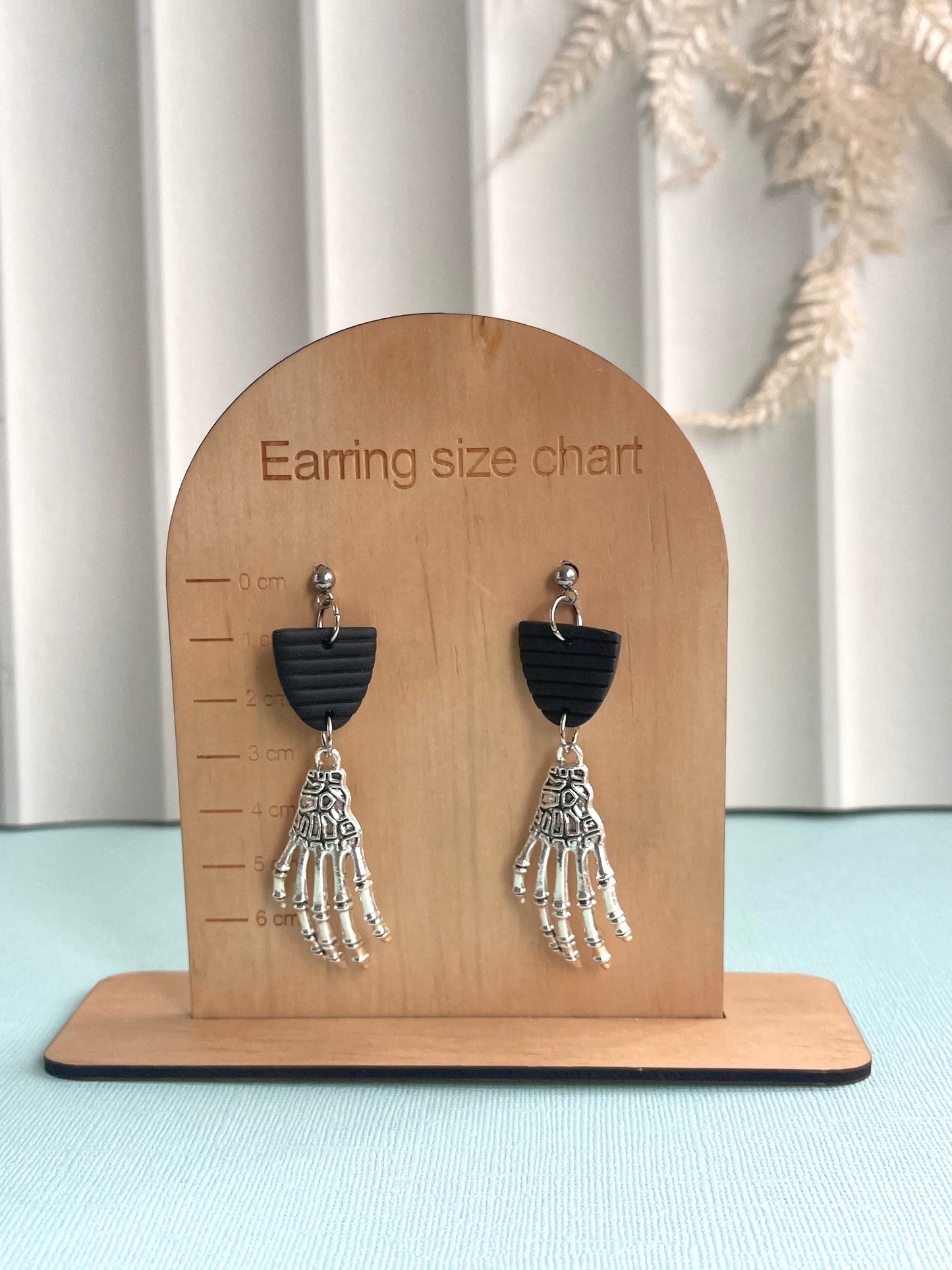 'Skeleton' Hand Charm Dangle