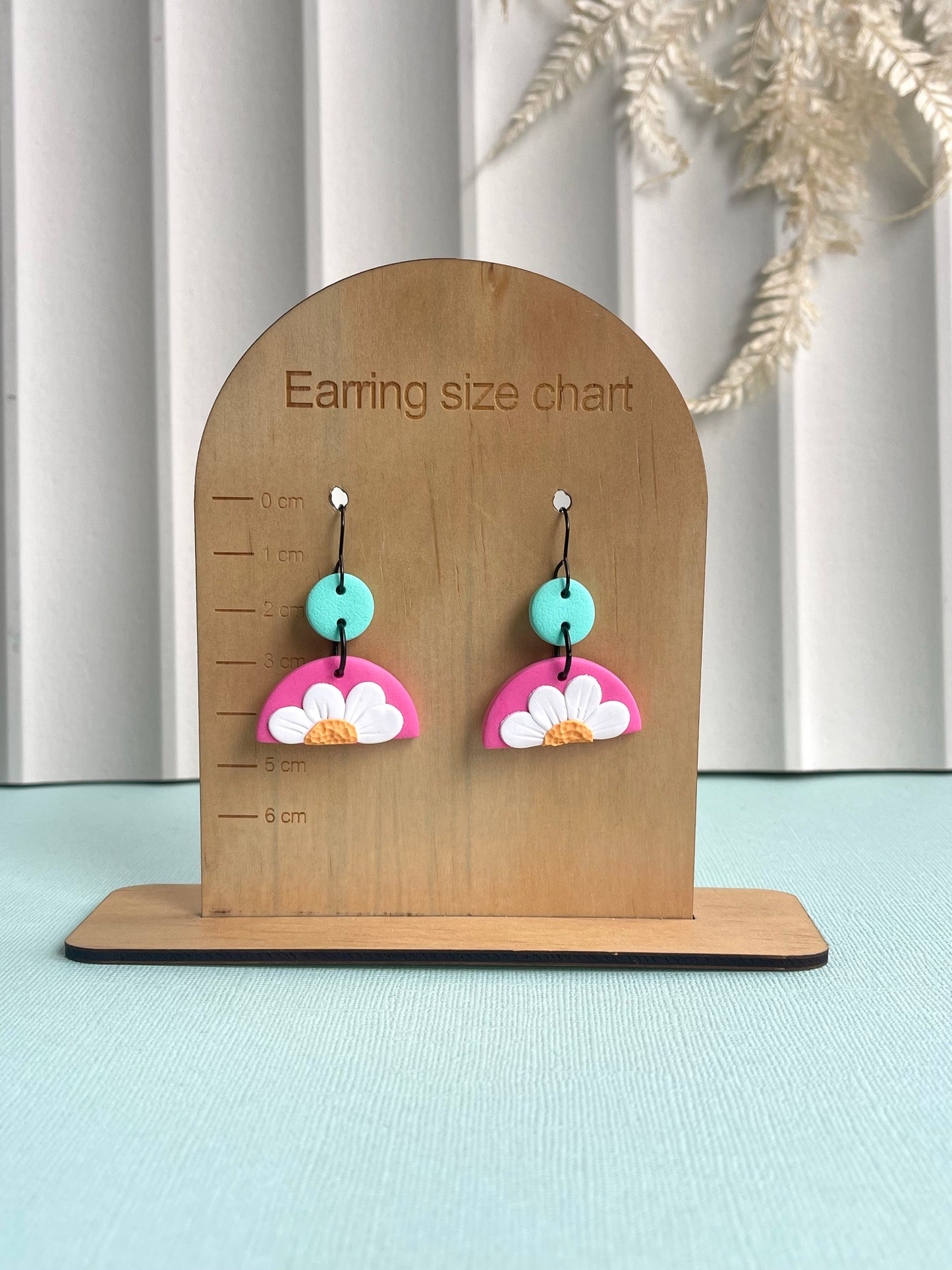 'Daisy' Small Stacked Flower Dangle