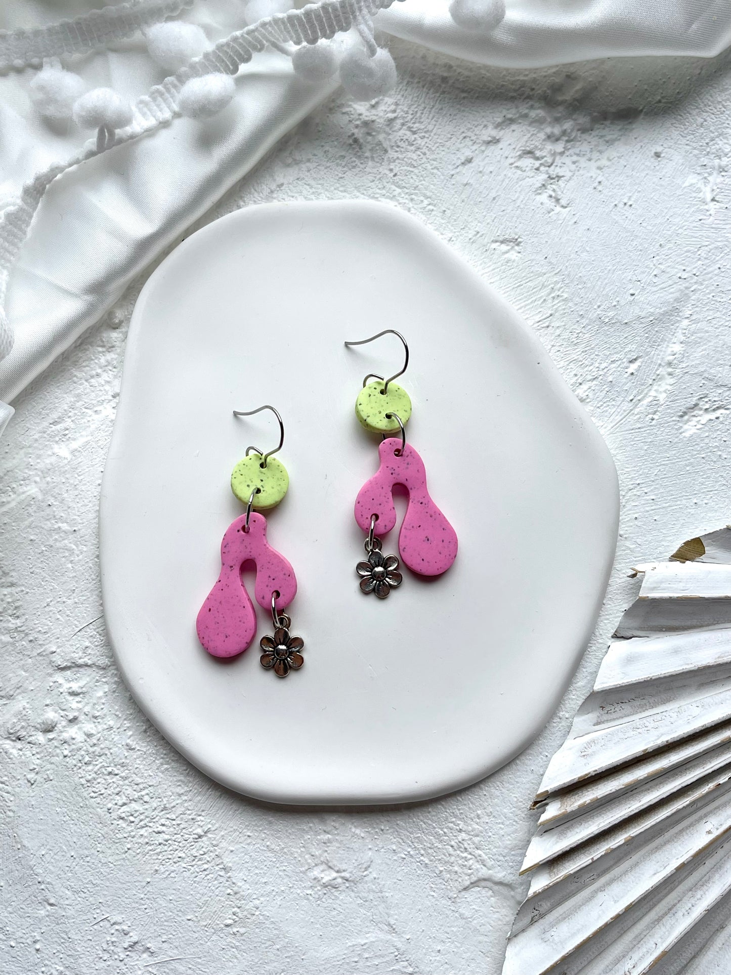 'Granite' Wave Arch Flower Charm Dangle