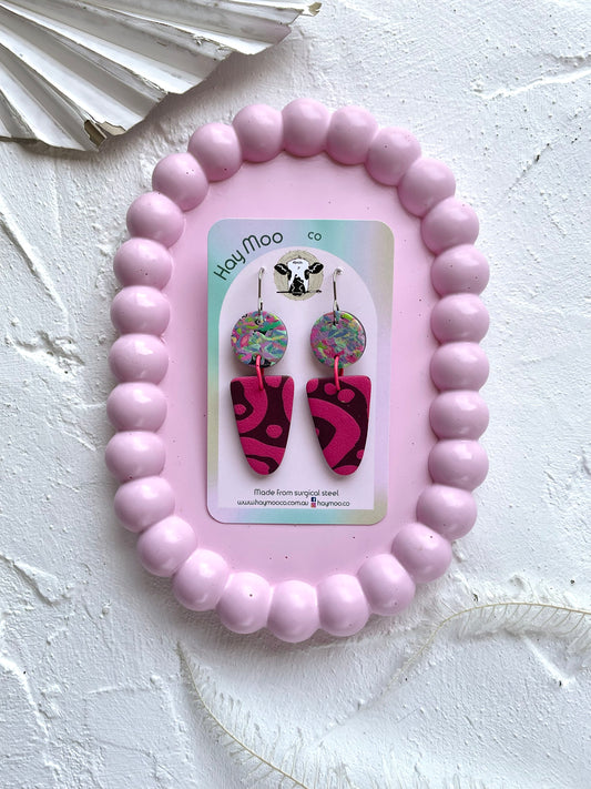 'Berry Blossom' V Arch Dangle