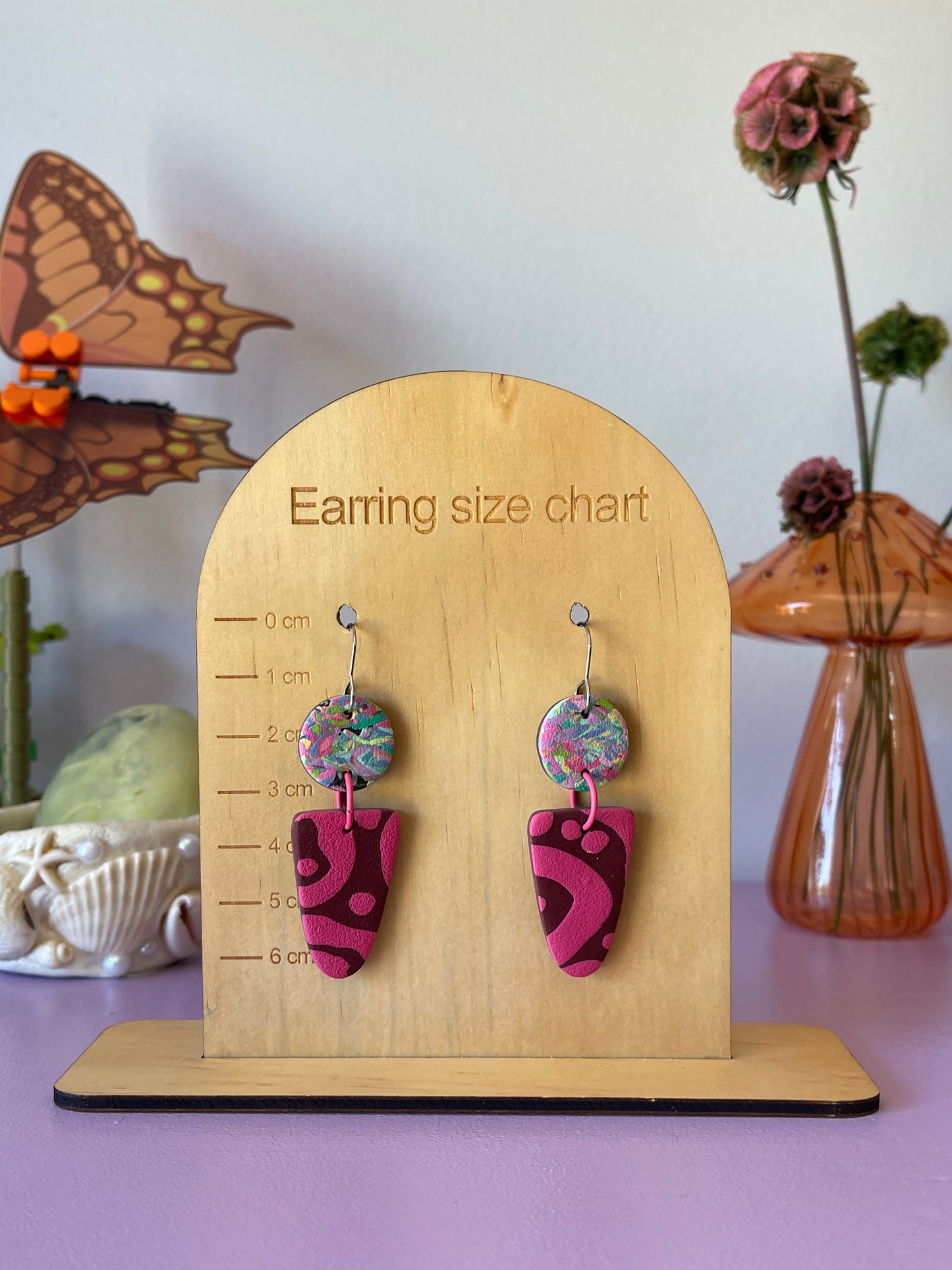 'Berry Blossom' V Arch Dangle