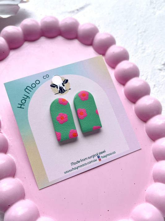 'Pink Petals' Arch stud