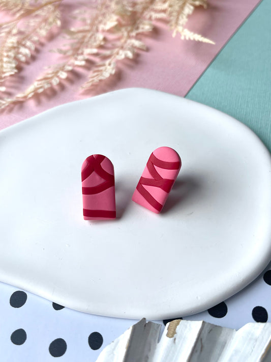 *CLIP ON* Red Stripe Arch Stud