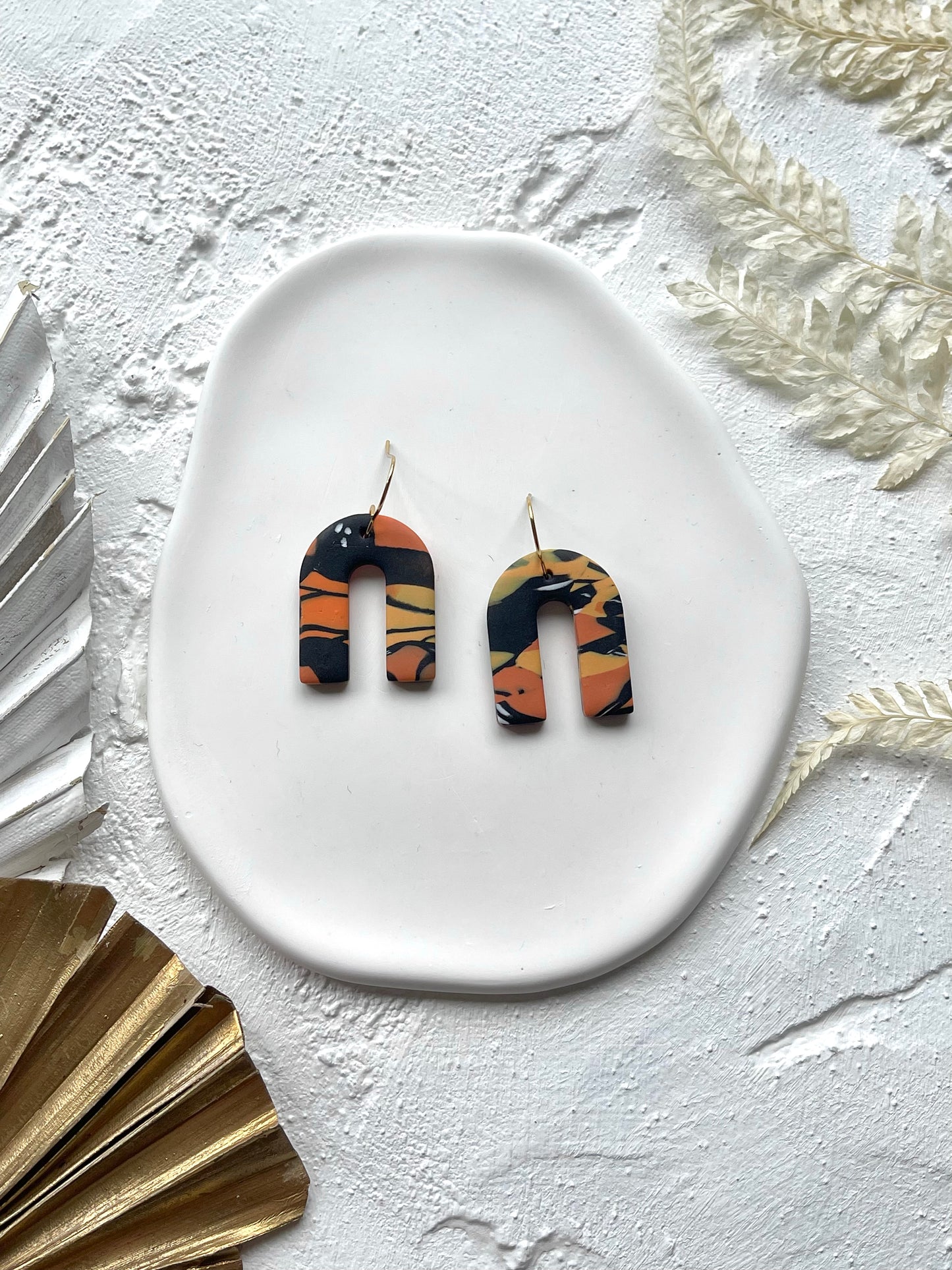 'Monarch' Arch Dangles