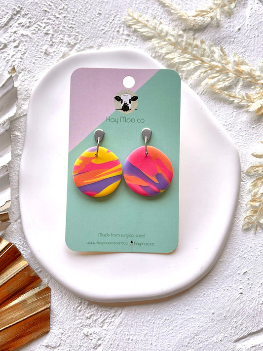 'Basic Staple' Swirl Organic circle Dangle