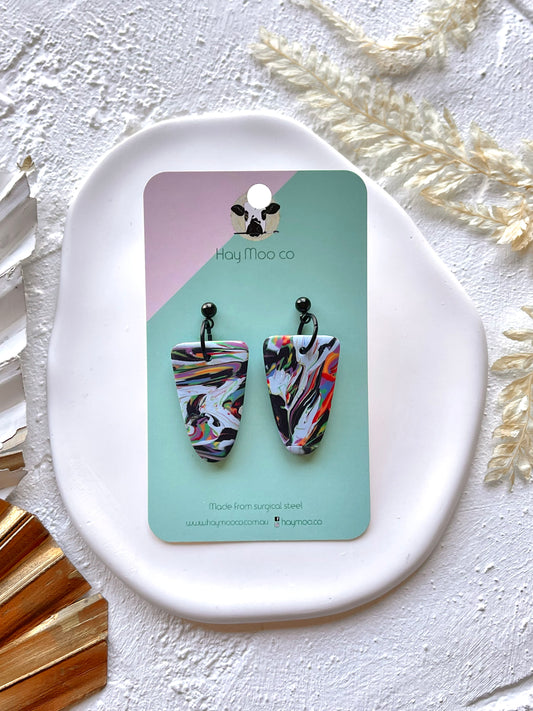 'Marbled Storm' V Arch Dangle