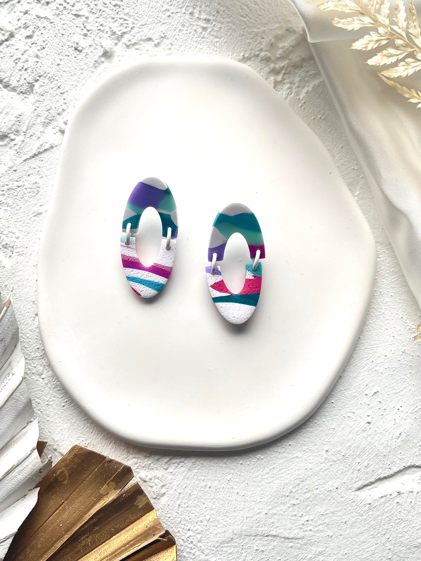 'Bubblegum' Capsule Dangle