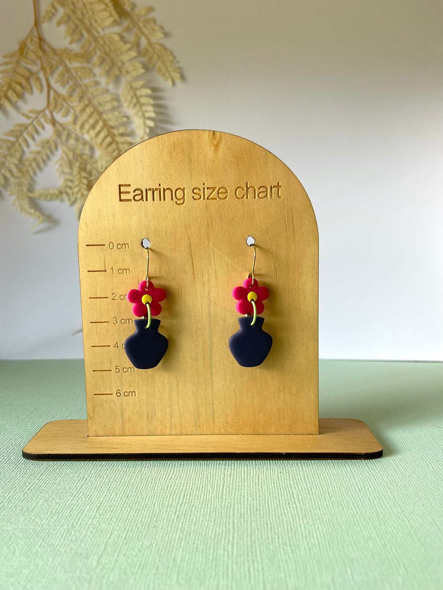 'Flower & Vase' Dangle