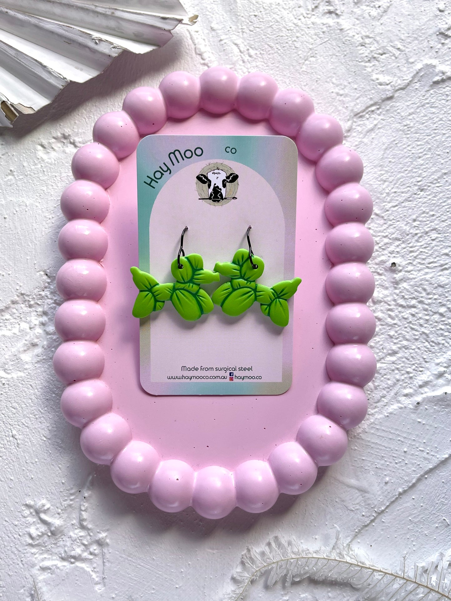 'Balloon Dog' Green Dangle