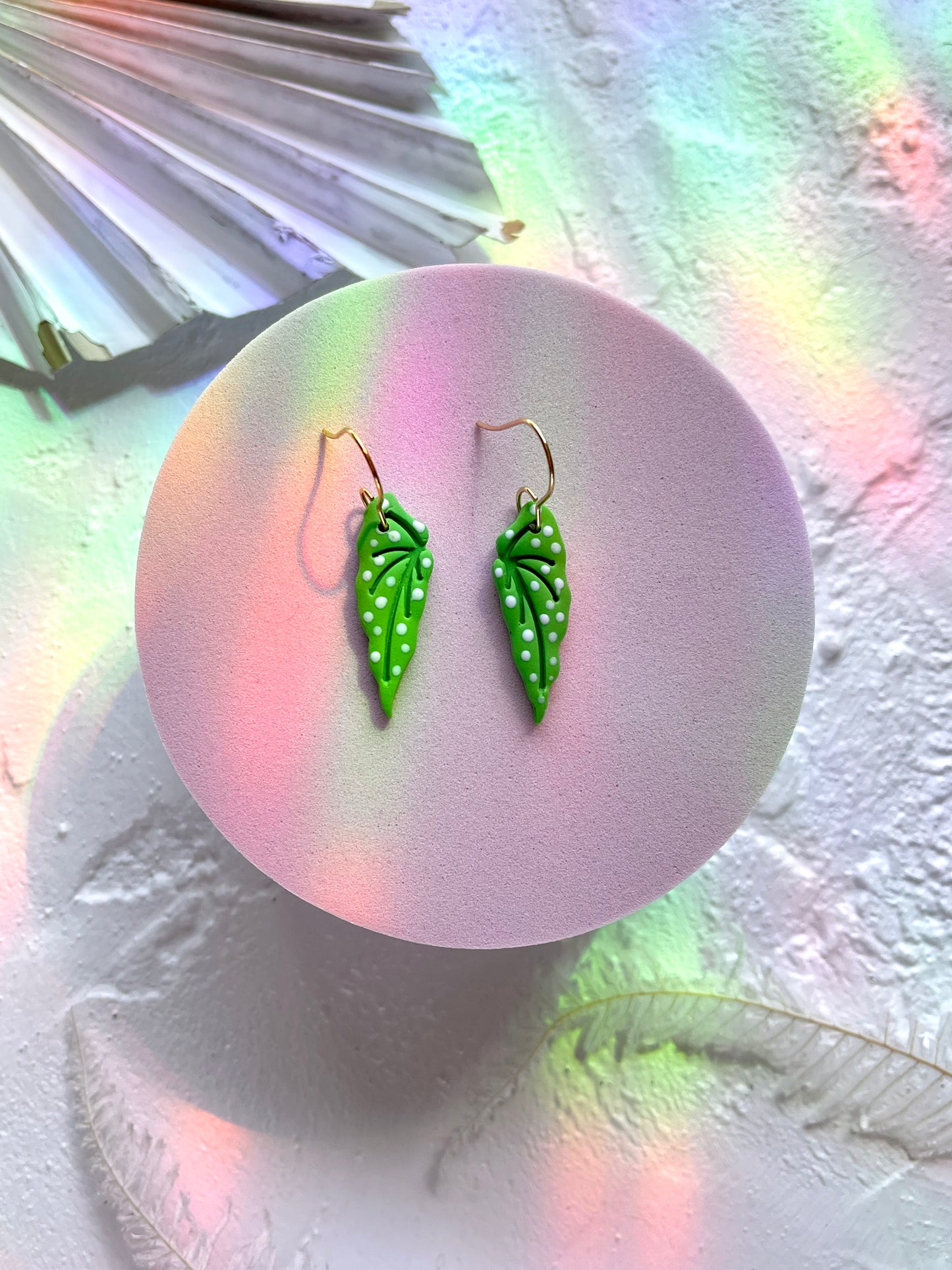 'Begonia' Dangle