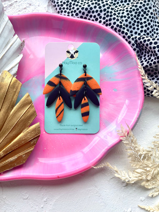 'Tiger' Tiered Dangle