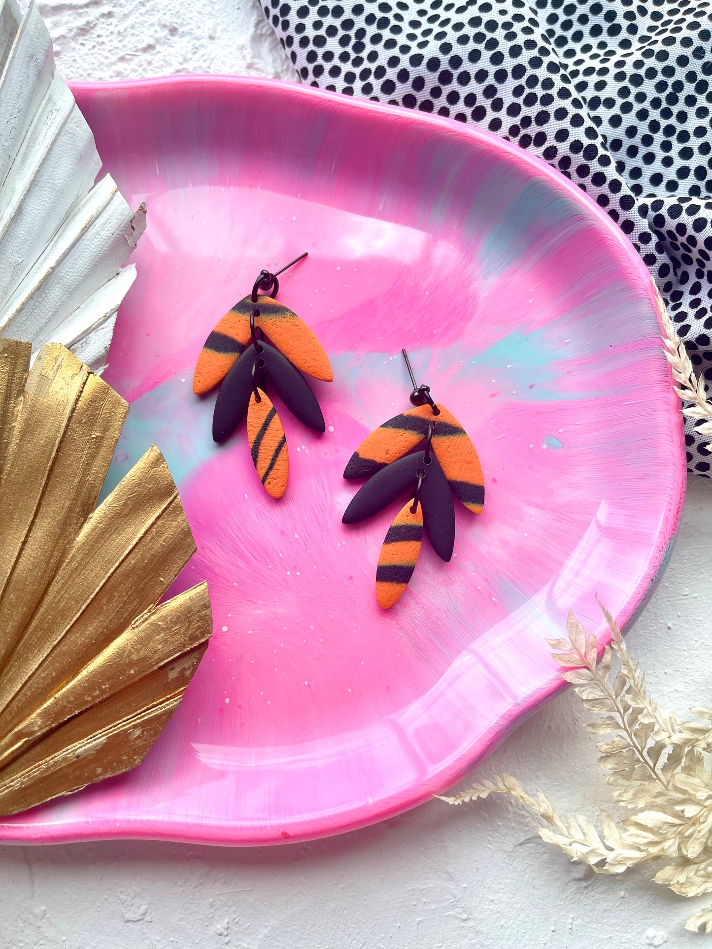 'Tiger' Tiered Dangle