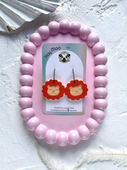 'Lion' Dangle