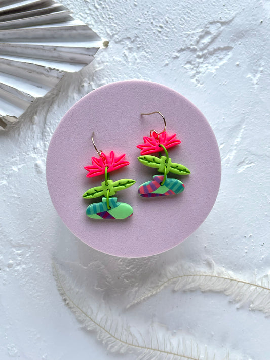 'Flower Vase Stack' Dangle