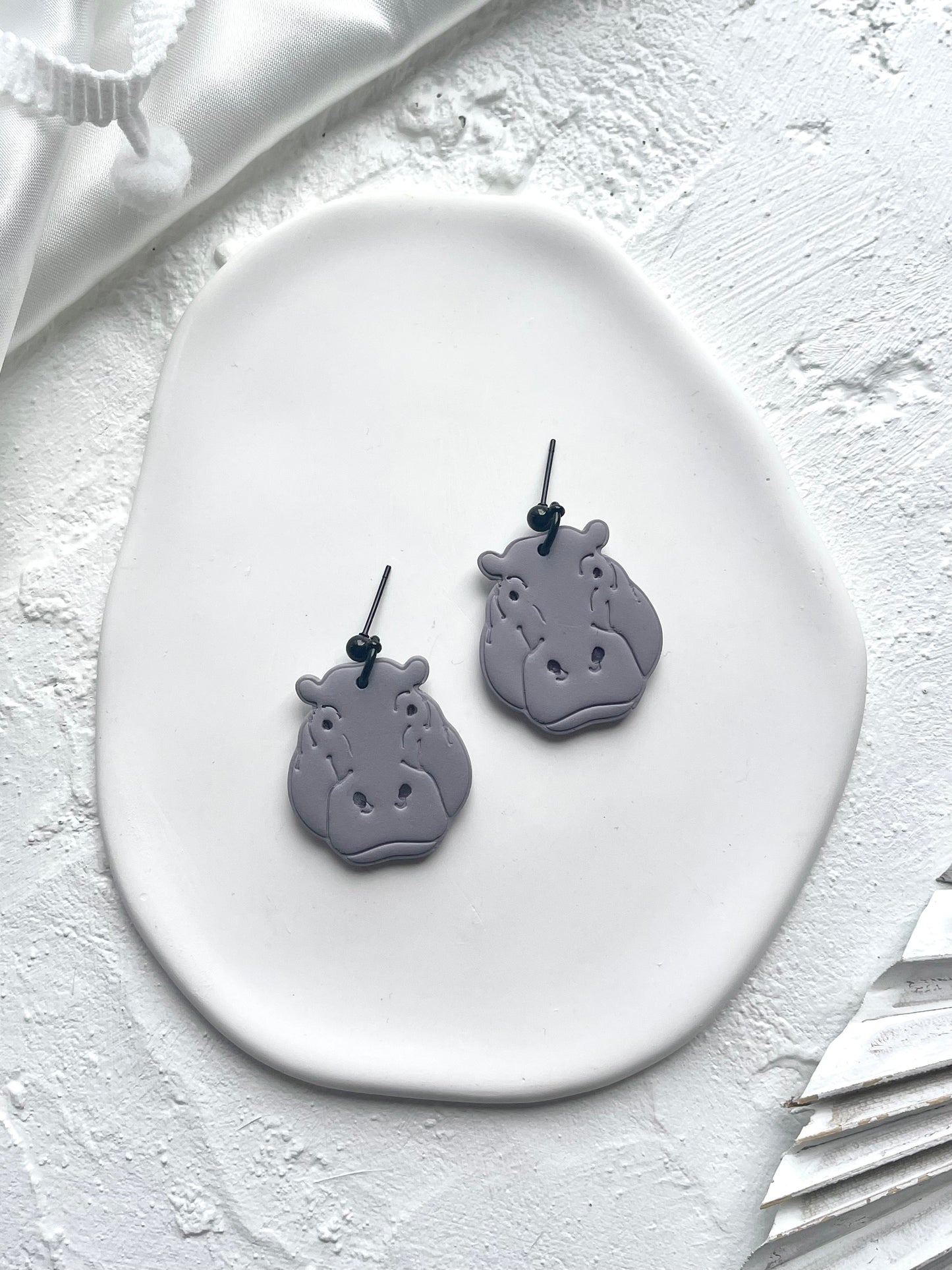 'Hippo' Dangle