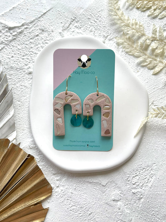 'Shell' Arch Dangle
