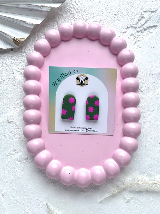 'Star Fern' arch stud