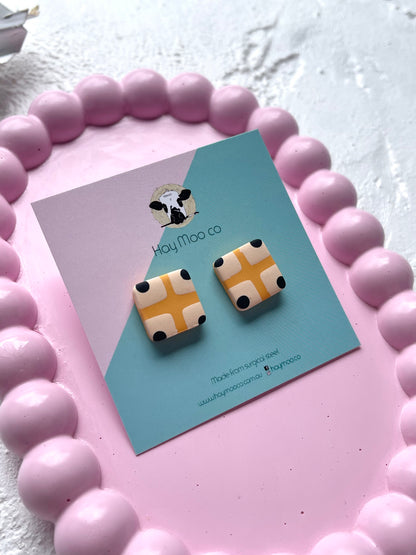 'Honey Pop' Square Stud