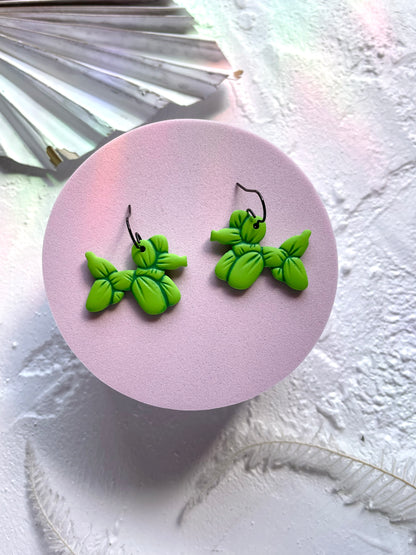 'Balloon Dog' Green Dangle