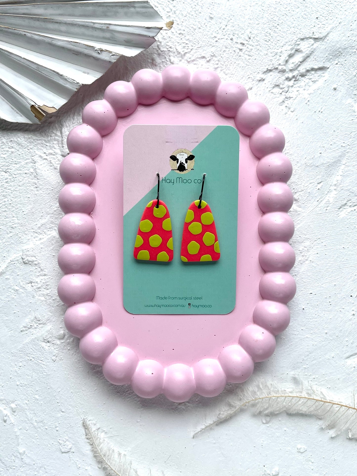 'Lime Burst' Arch Dangle