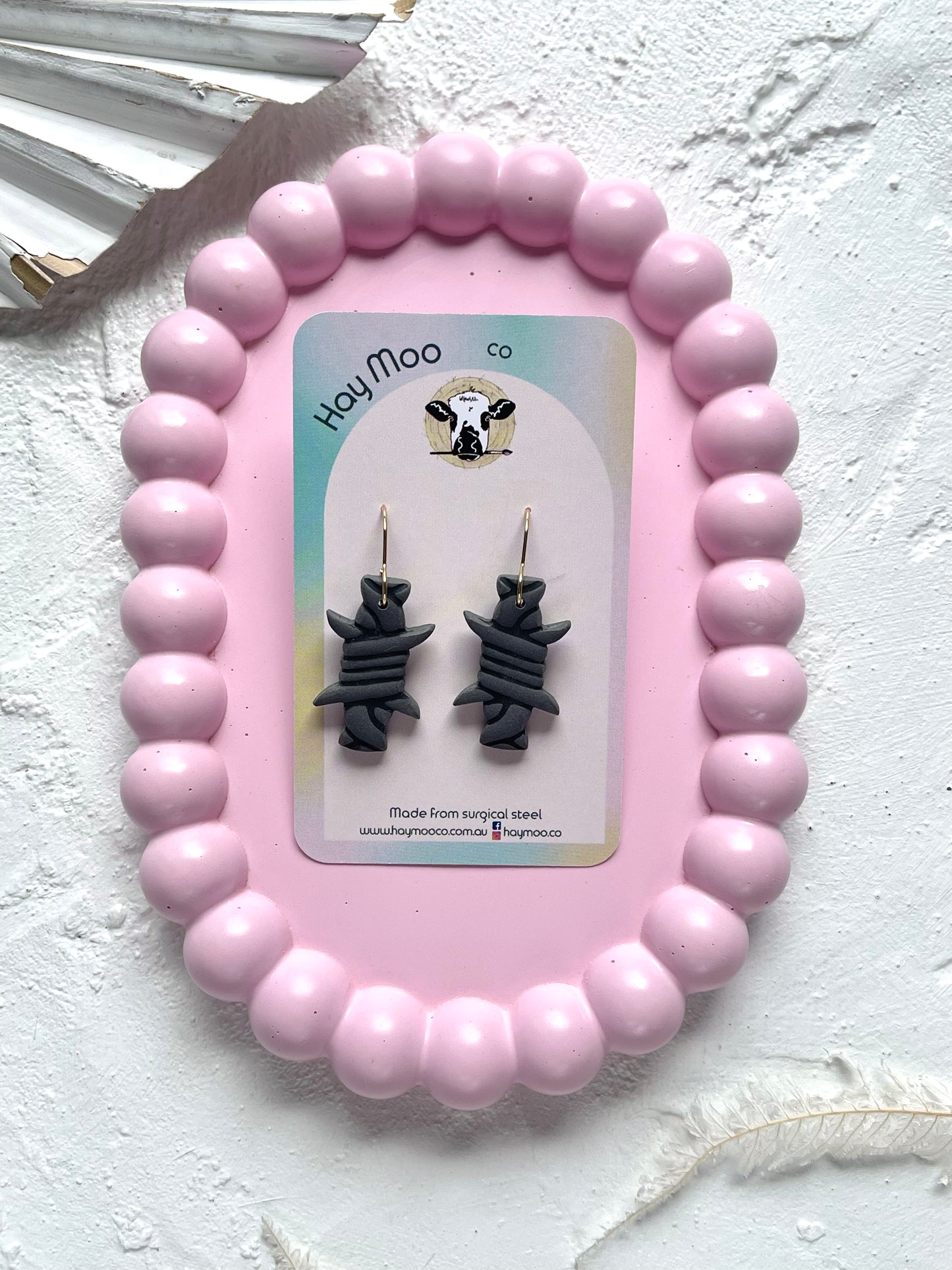 'Barbed Wire' Dangle