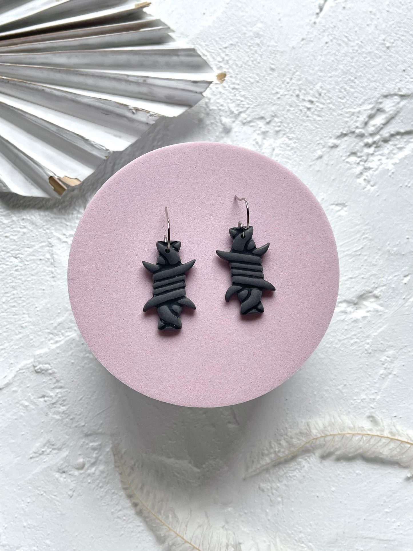 'Barbed Wire' Dangle