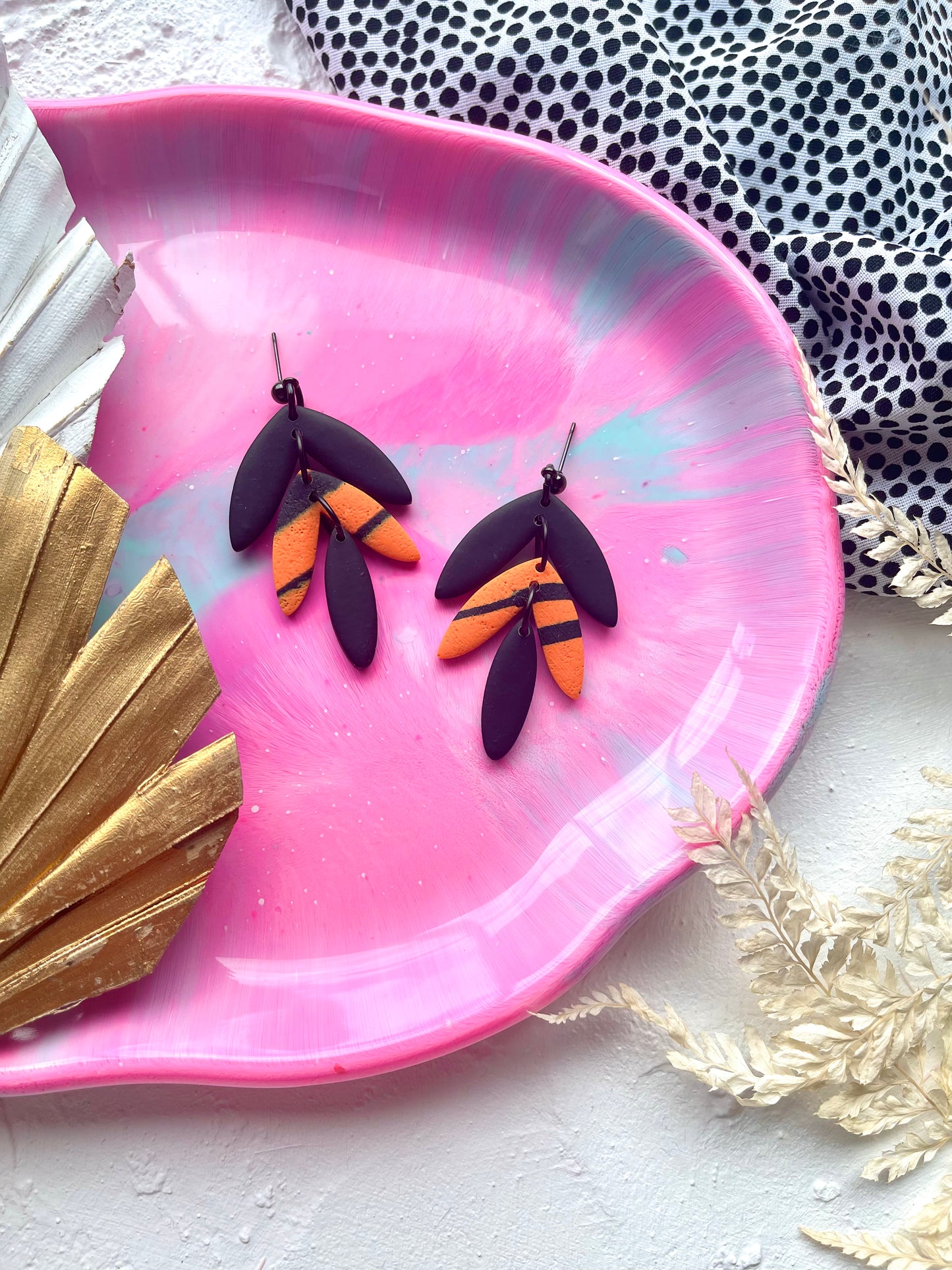 'Tiger' Tiered Dangle